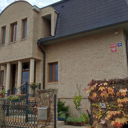 Villa Homestay Nad Helmrovkou Прага Екстер'єр фото